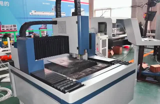 Schnelle, kundenspezifische CNC-Laserschneider-/Schneidemaschine für Platten/Faserplatten